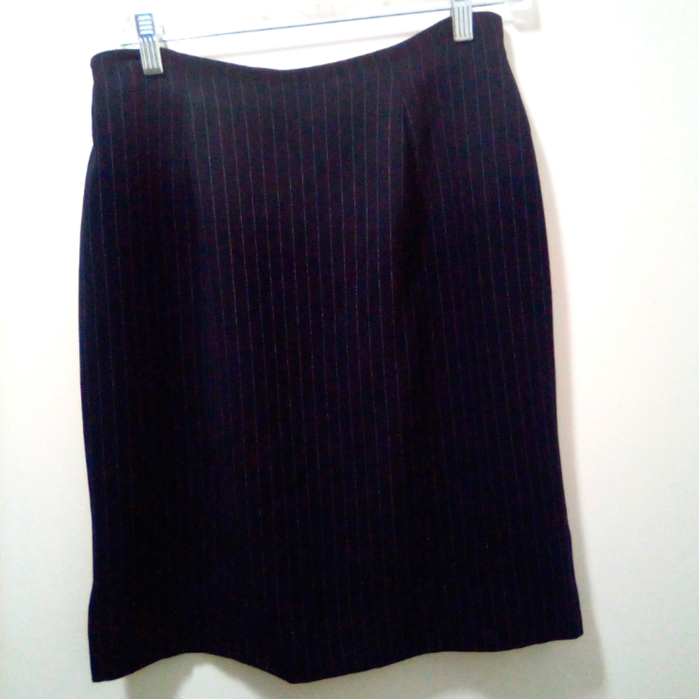 Jones Wear, 99% polyester, 1% rayon